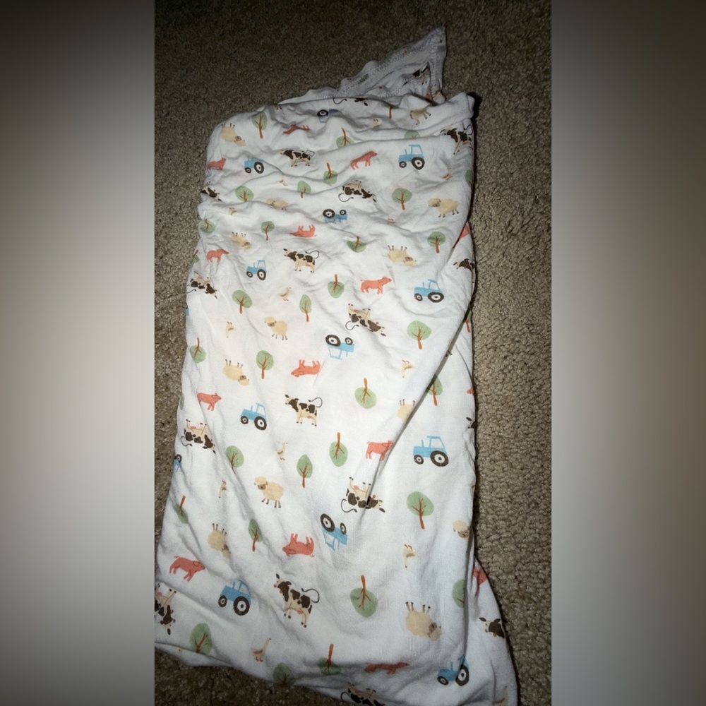 Milkberry farm  Bamboo Baby Swaddle Blanket 36x40 Animal Print Soft Muslin